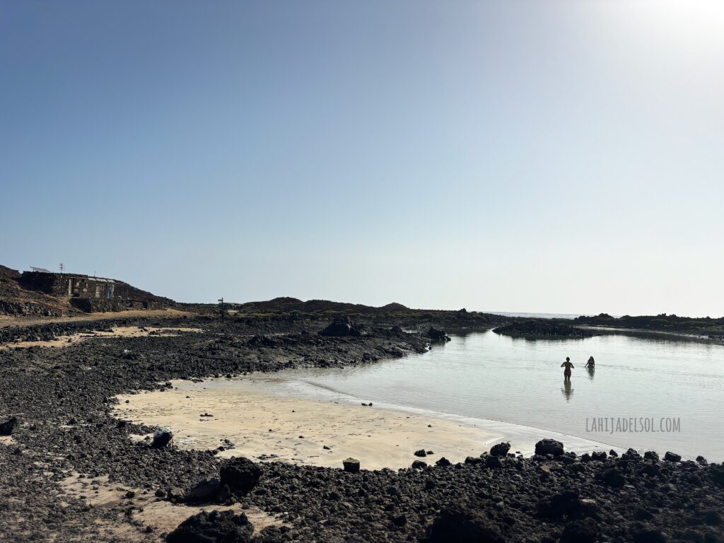 La Lagunita, Lobos Island